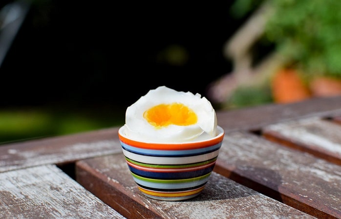 ゆで卵の保存は水につけて冷蔵庫に入れるの？殻はどうする？保存方法や期間、味付け卵などについて